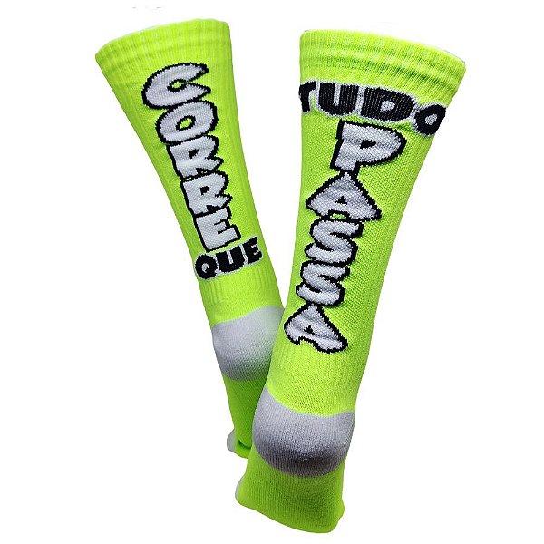 Meia Cano Alto Divertida Corre que tudo Passa em Poliamida