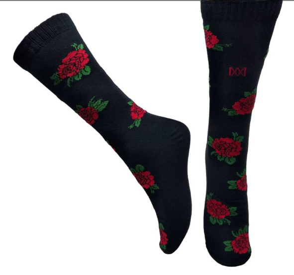 Meia Cano Alto Divertida Rosas em Algodão