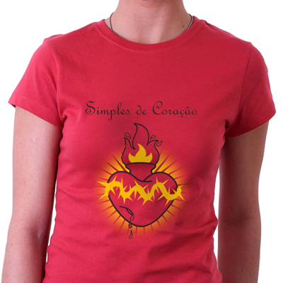 Camiseta Feminina Simples de Coração