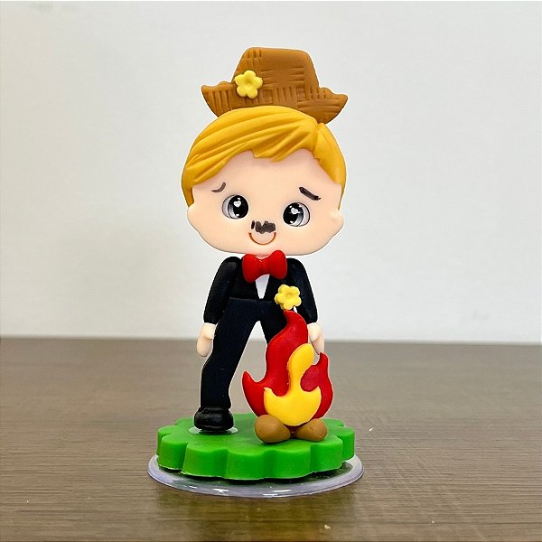 Boneco Noivinho Junina em Biscuit - Base Acrílica - 1 unidades - Rizzo
