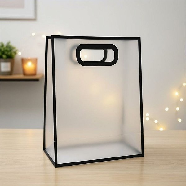 Sacola Transparente Fosca Pvc Alça Plana Preto - 27x21x11cm - 12 unidades - Rizzo
