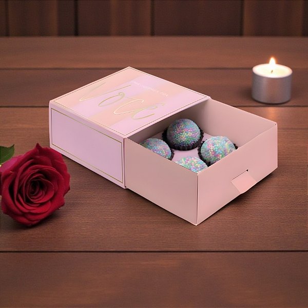 Caixa Luva para 4 Docinhos com Puxador - Candy Rosa - 8,5x4,5x8,5cm - 1 unidade - Cromus - Rizzo