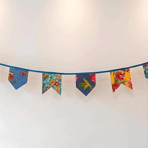 Varal De Bandeirinhas Festa Junina Chita - Cordão Azul Claro - 10 Bandeiras - 270cm - 1 unidade - Rizzo