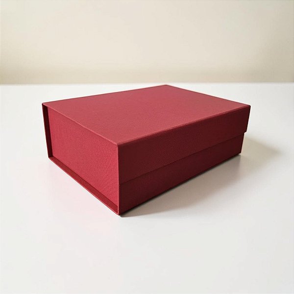 Caixa de Papel Rígido Retangular com Imã - Oxford Vermelho - P 24,5x17,5x8cm - 10 unidades - Cromus - Rizzo