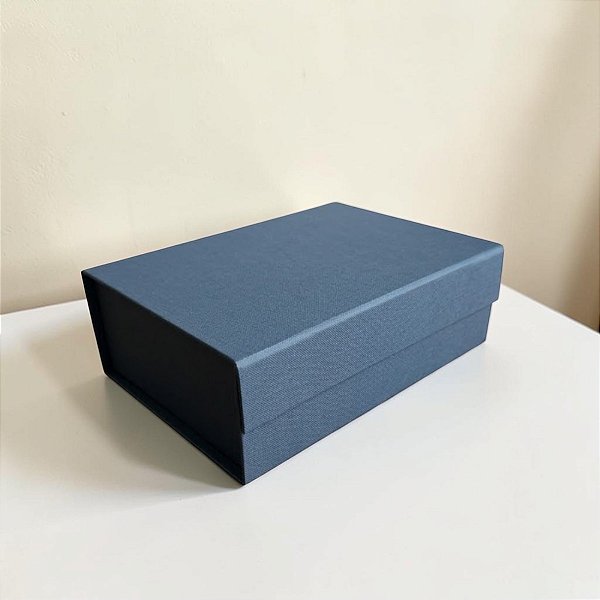 Caixa de Papel Rígido Retangular com Imã - Oxford Azul Marinho - P 24,5x17,5x8cm - 10 unidades - Cromus - Rizzo