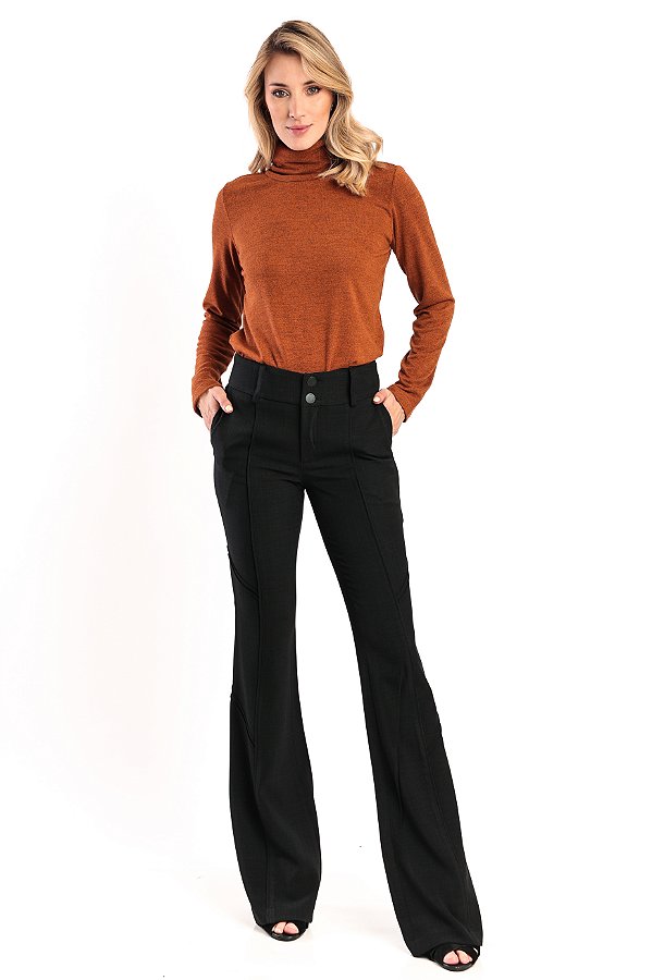 CALÇA FLARE CREPE PRETA MARTA
