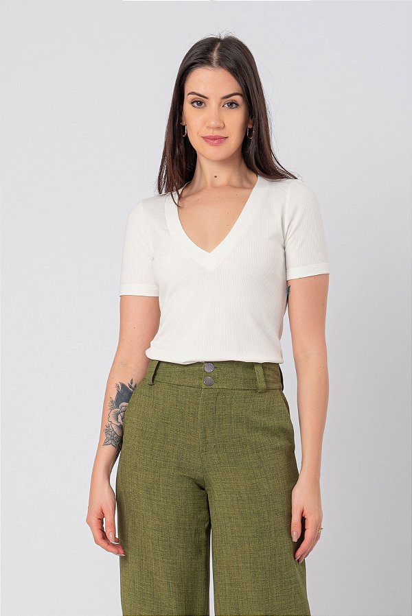 BLUSA MANGA CURTA DECOTE V CANELADA OFF WHITE ELOÁ