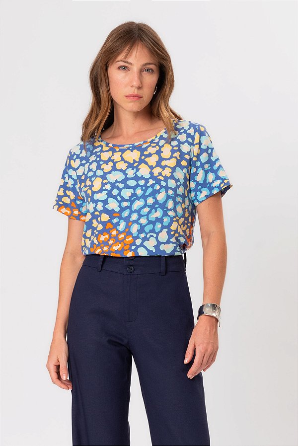 BLUSA MANGA CURTA ESTAMPA ANIMAL PRINT COLOR