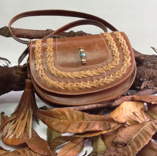 Bolsa boho  couro legitimo