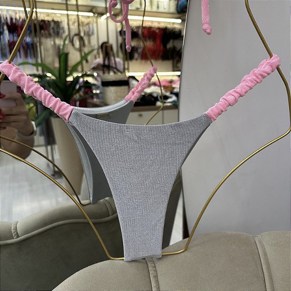 Calcinha Semi Fio fru-fru lateral capri prata e rosa bebê  016 (top não incluso)