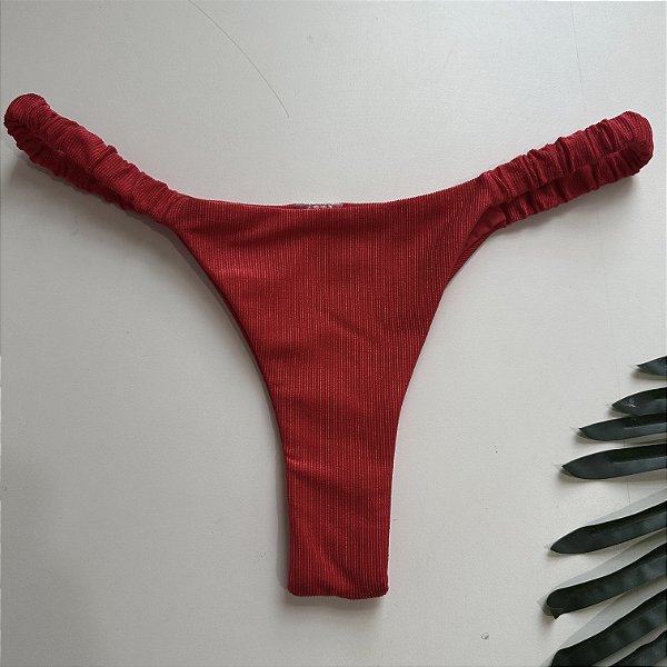 Calcinha Semi Fio fru-fru lateral Capri Vermelho 016 (top não incluso)