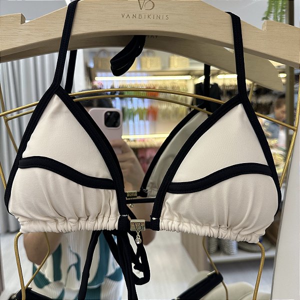 Cortininha 018 com bojo removível Ipanema off white com viés e detalhes preto (calcinha não inclusa)