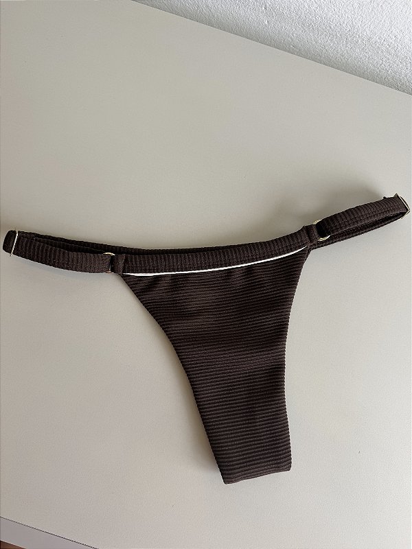 Calcinha 794 com regulagem Celinne marrom e off (BUSTO NÃO INCLUSO)