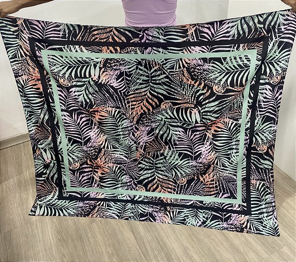 Pareo Canga Resort - Folhagens Fundo Preto