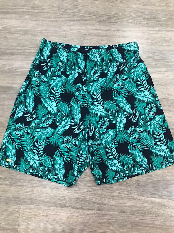 Bermuda masculina folhas verde