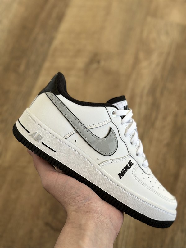 AIR FORCE 1 LV8 “white black Wolf grey”