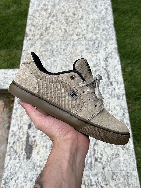 DC ANVIL LA (gum)