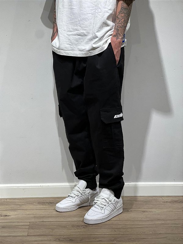 CALÇA CARGO JOGGER SARJA PREMIUM (preta)