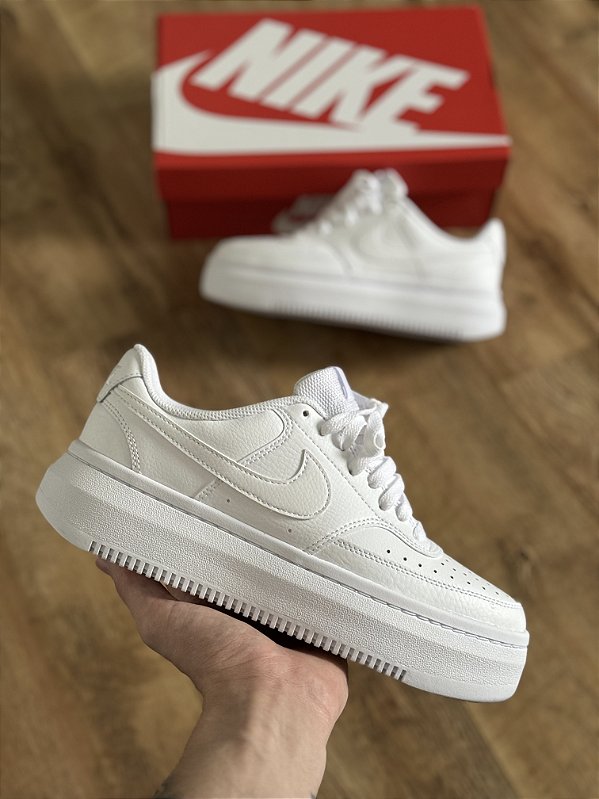 NIKE COURT VISION ALTA (white)