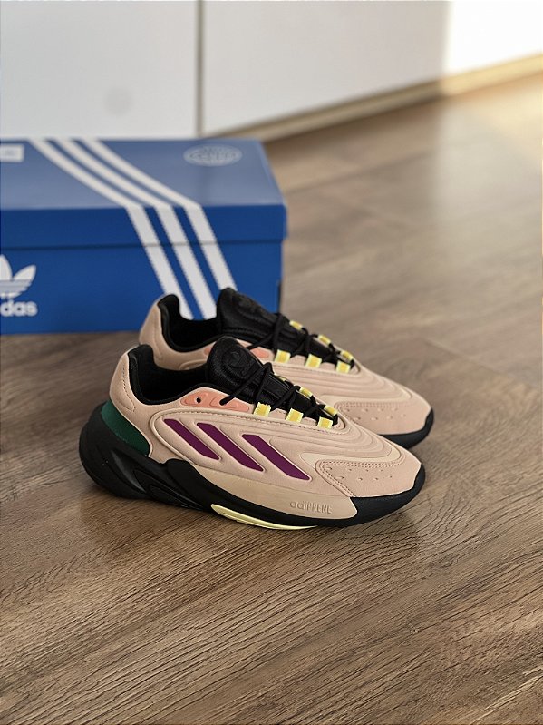 ADIDAS OZELIA