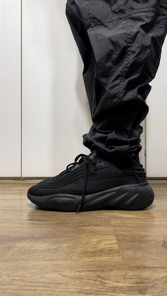ADIDAS adiFOM (all black)