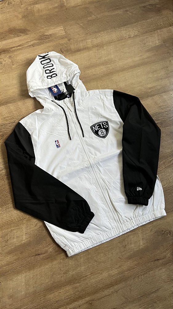 CORTA VENTO NEW ERA (Brooklyn Nets)