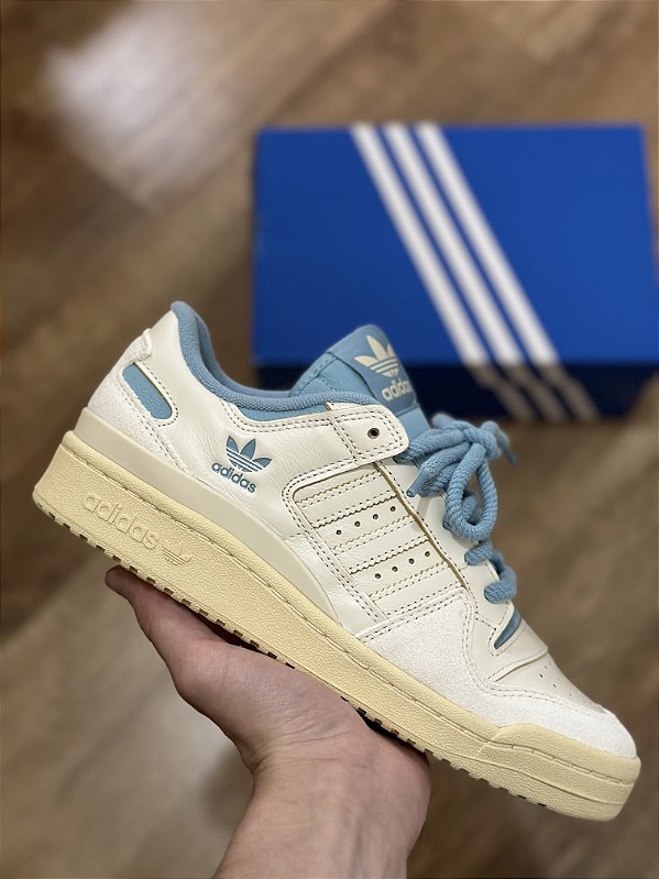 ADIDAS FORUM 84 LOW CL (cream white/blue)