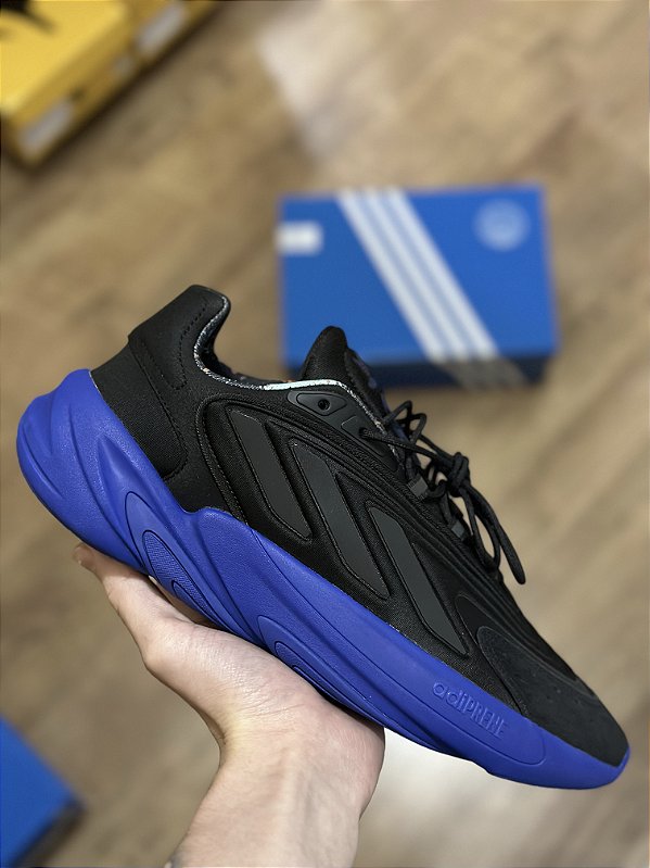 ADIDAS OZELIA