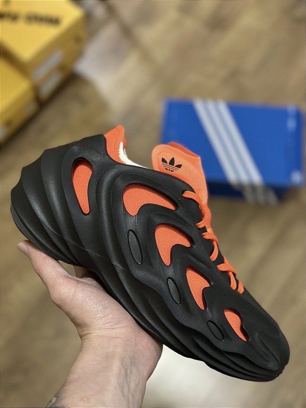 ADIDAS ADIFOM Q (preto/vermelho)