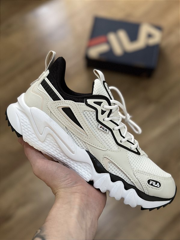 FILA VENTURE TRACER