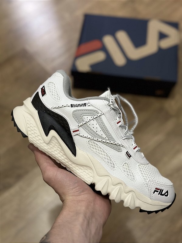 FILA TERRITORY (white/black/red)