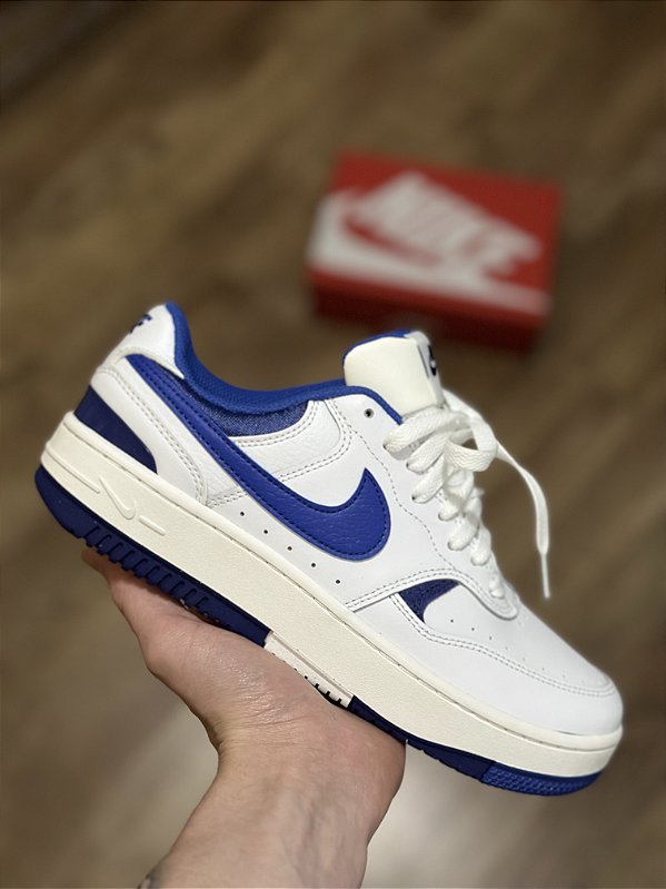NIKE GAMMA FORCE (white/royal)