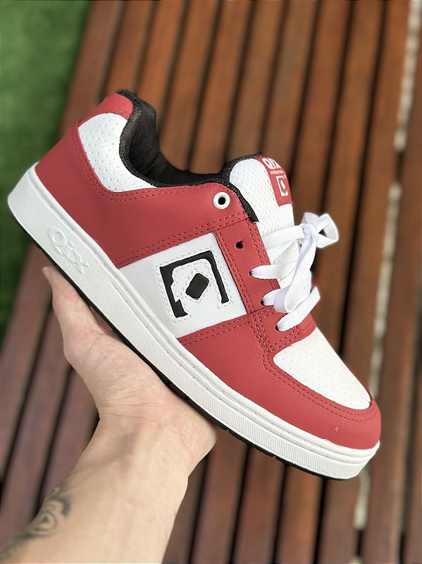 QIX 90’s (vermelho/branco)