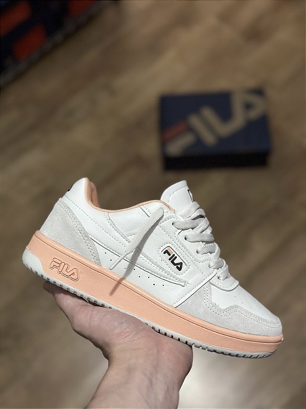 FILA ARCADE LOW (salmão)