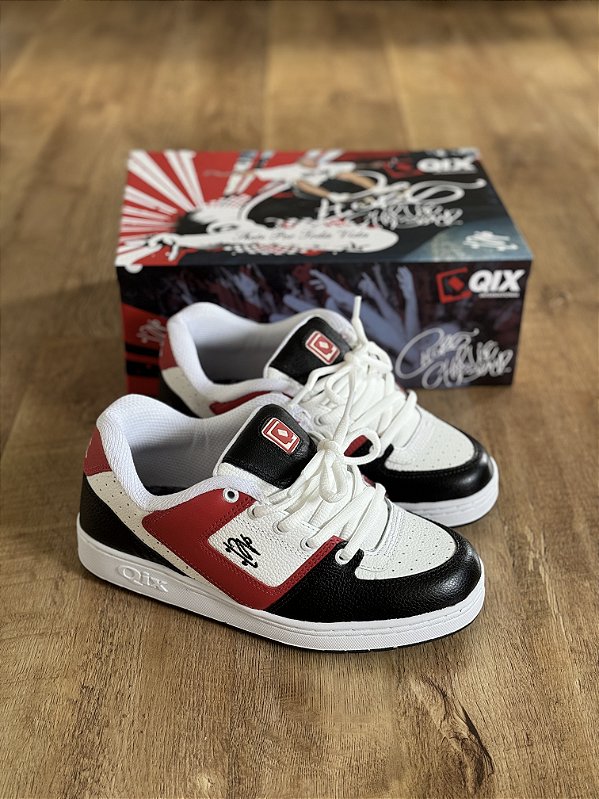 QIX CHORÃO 01 (preto/branco/vermelho)