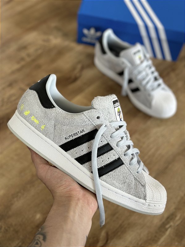 ADIDAS SUPERSTAR “Into the metaverse”