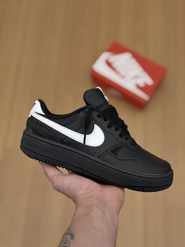 NIKE GAMMA FORCE (black/white)
