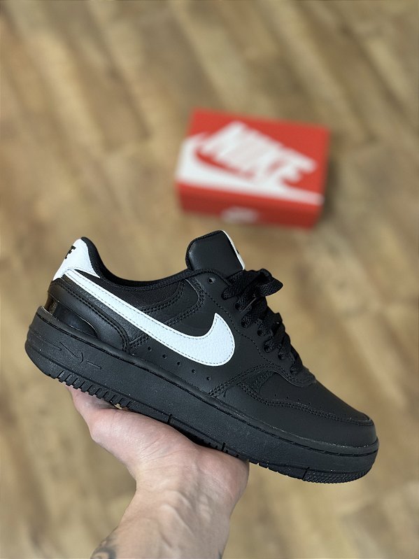 NIKE GAMMA FORCE (black/white)