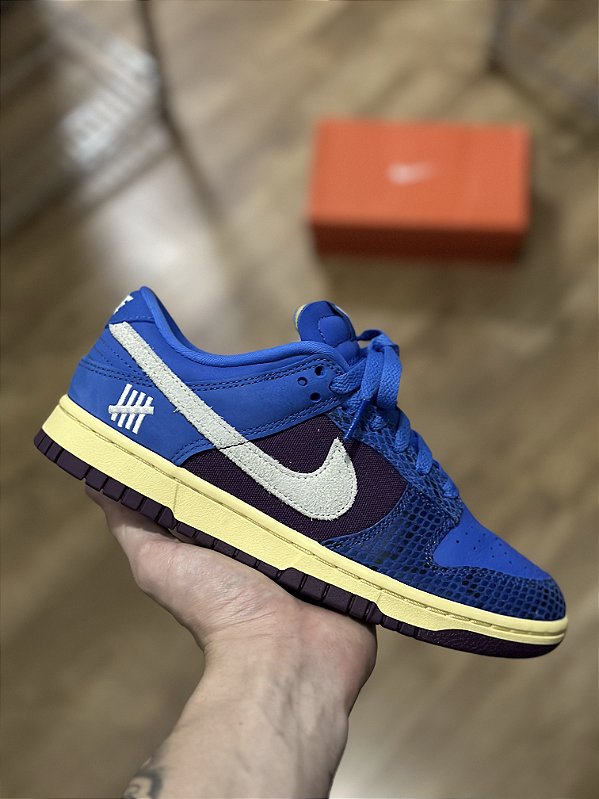 NIKE DUNK LOW SP x UNDEFEATED