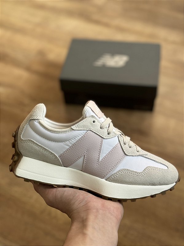 NEW BALANCE U327v1 (sea salt/light lilac)