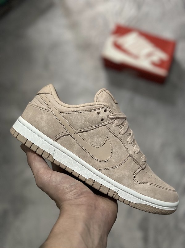 NIKE DUNK LOW PRM “Pink Oxford”