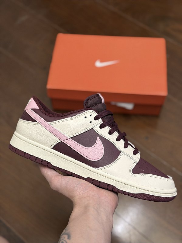 NIKE DUNK LOW RETRO “Valentine’s Day”