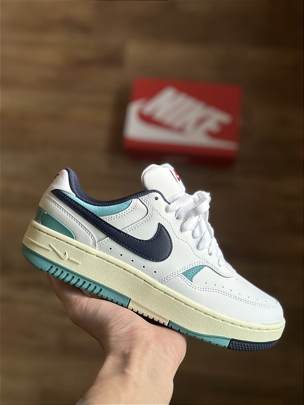NIKE GAMMA FORCE (dusty cactus)