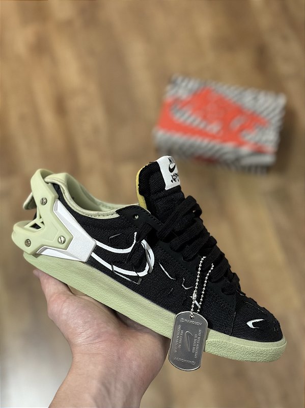 NIKE BLAZER LOW x ACRONYM (olive)