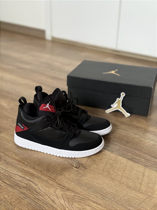JORDAN FADEWAY (preto)