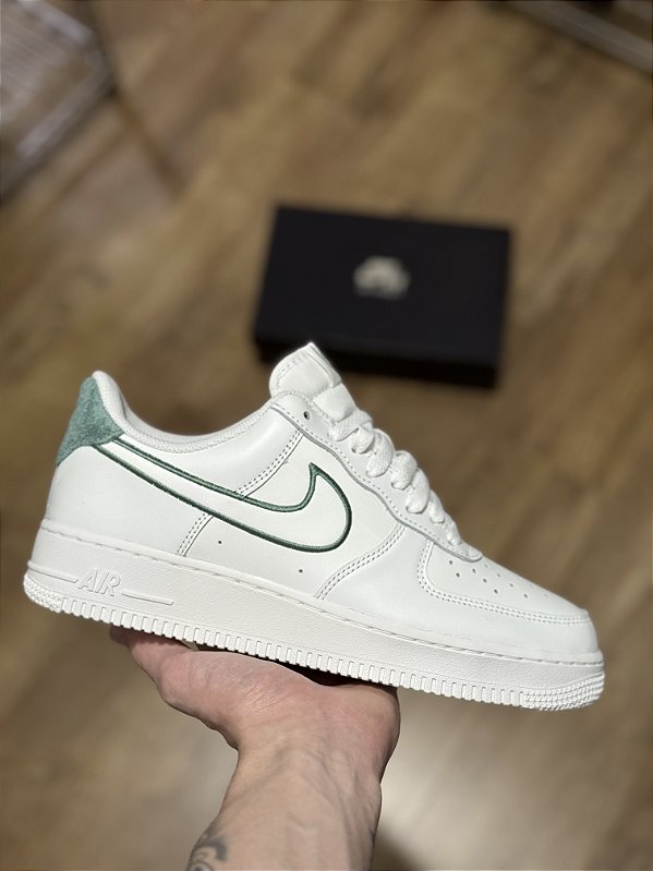 NIKE AIR FORCE 1 ‘07 LV8 “Resort and Sport”