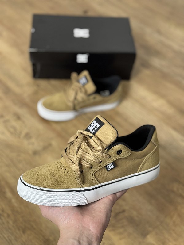 DC ANVIL LA (caramelo)