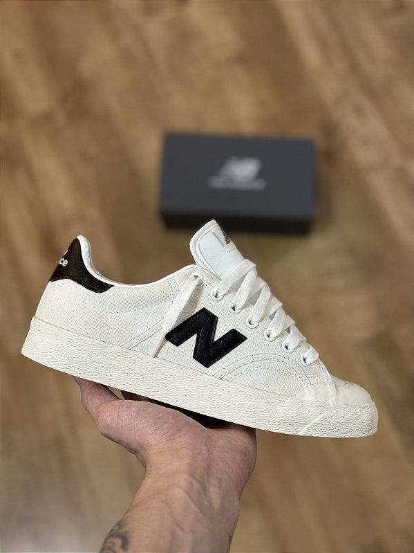 NEW BALANCE BB100 (branco/preto)