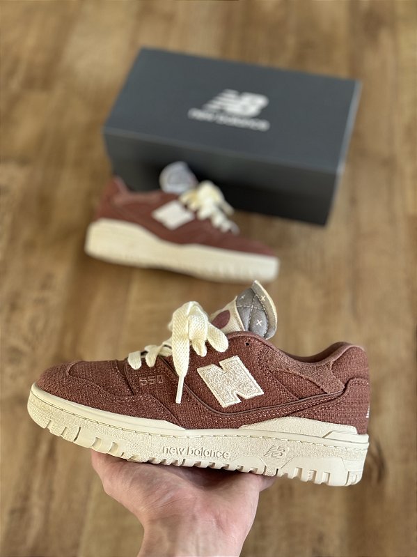 NEW BALANCE 550 (marrom)