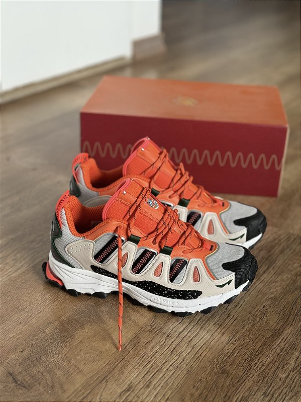 ADIDAS SUPERTURF ADVENTURE x SEAN WOTHERSPOON x ATMOS (sem bolsinho em cima)